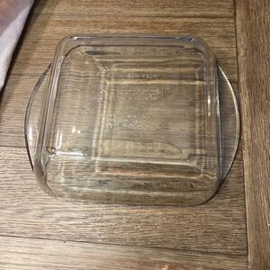 Anchor Hocking Glass Casserole Baking Dish 8" Square 2 Quart Vintage USA.